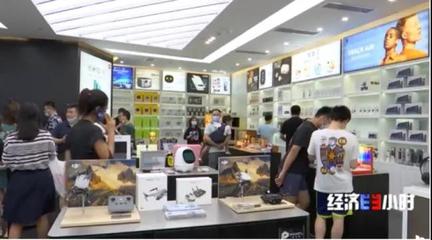 海南免稅店月銷售額達24.9億元 電子產(chǎn)品熱銷推動店鋪排長隊與機場提貨口擴容
